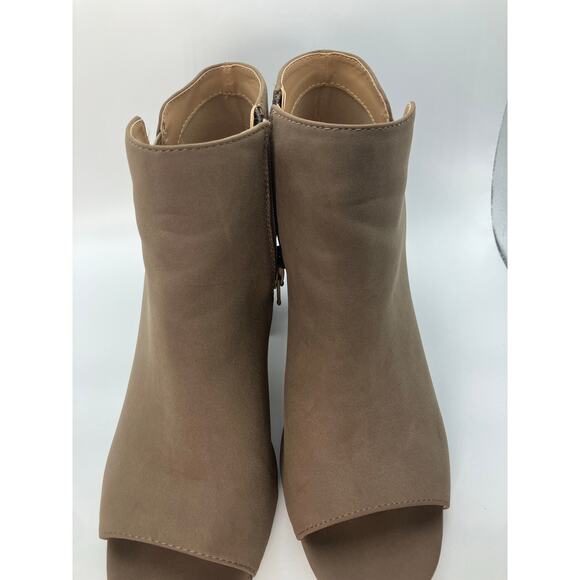 Market & Spruce Taupe Peep Toe Booties‎ Size 9 Faux Suede Zip Block Heel Shoes - Picture 6 of 14